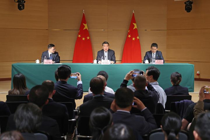 Svizzera: briefing con stampa dopo incontro di alto livello Cina Stati Uniti Svizzera: briefing con stampa dopo incontro di alto livello Cina Stati Uniti