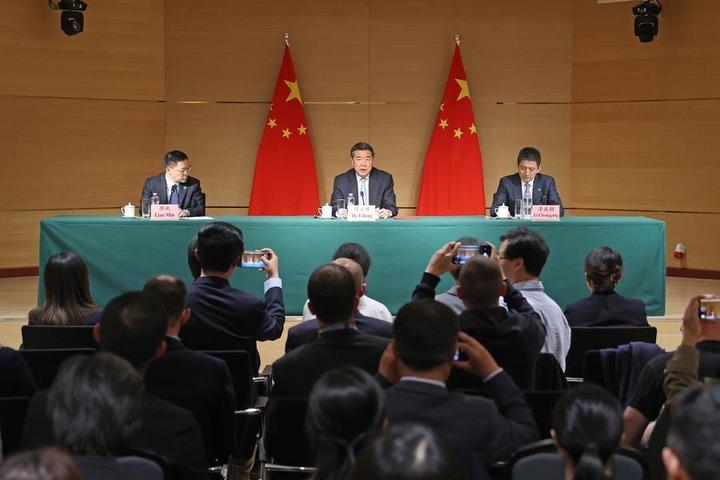 Cina USA: colloqui commerciali offrono sollievo, rassicurazione a economia globale Cina USA: colloqui commerciali offrono sollievo, rassicurazione a economia globale