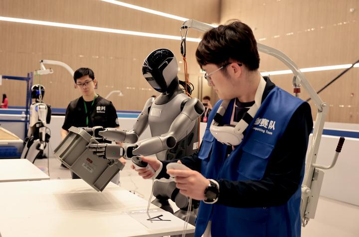 cina shanghai ospita int l humanoid robot skills competition 2025 da Romadailynews.it cina shanghai ospita int l humanoid robot skills competition 2025