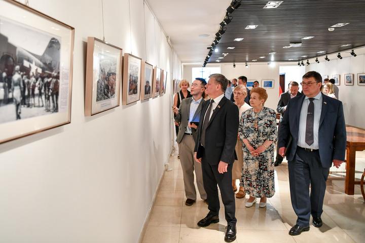 Russia: Mosca, mostra per 80mo anniversario vittoria in Guerra mondiale antifascista Russia: Mosca, mostra per 80mo anniversario vittoria in Guerra mondiale antifascista