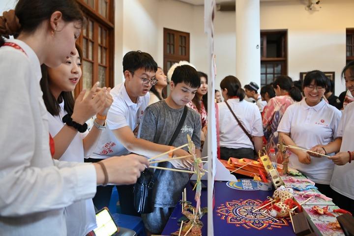 cina tianjin ospita kaleidoscope cultural bazaar
