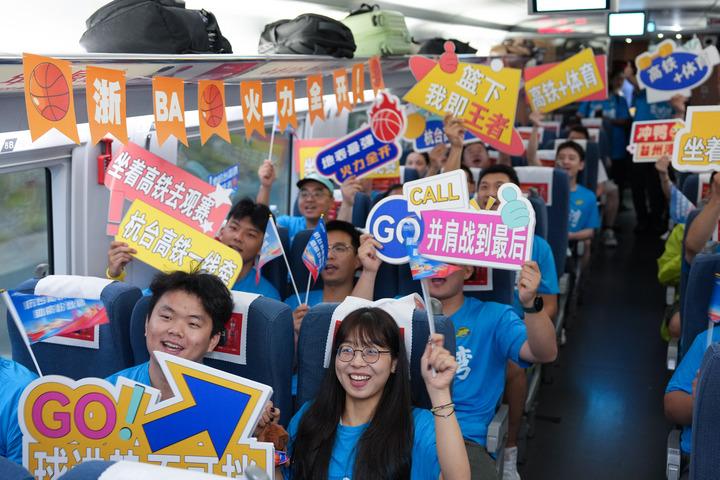 Cina: Zhejiang, vagone ZheBA su ferrovia Hangzhou Shaoxing Taizhou