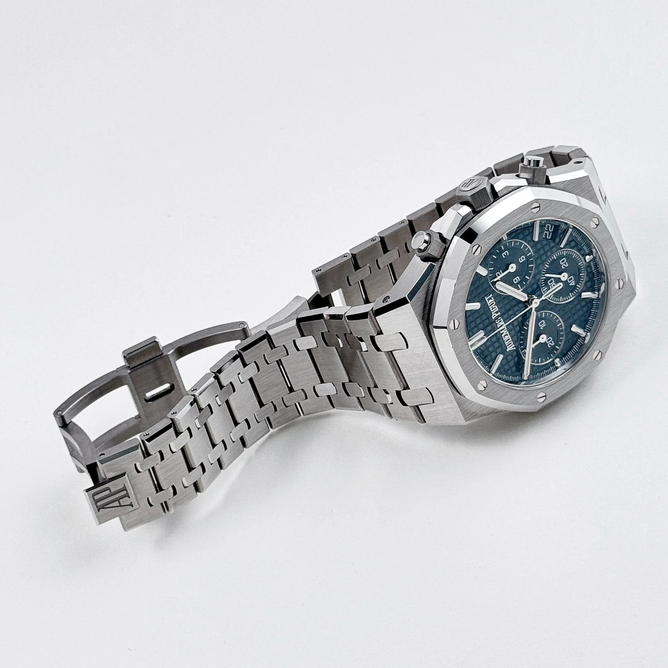 Audemars Piguet Royal Oak Chronograph - 50th Anniversary Audemars Piguet Royal Oak Chronograph - 50th Anniversary
