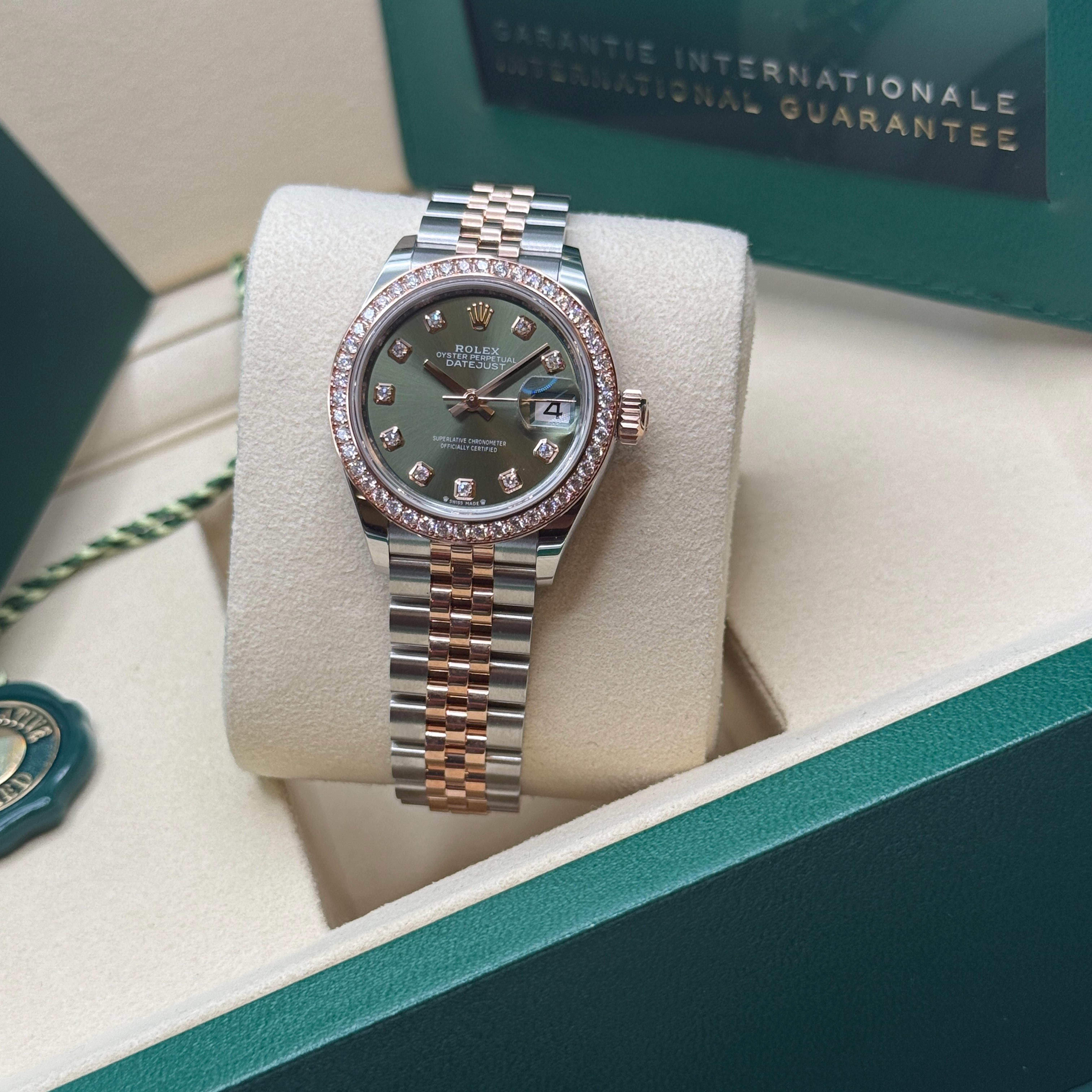 ROLEX キーホルダー イエロー グリーン　グレー ROLEX キーホルダー イエロー グリーン グレー 2024's☆ Rolex