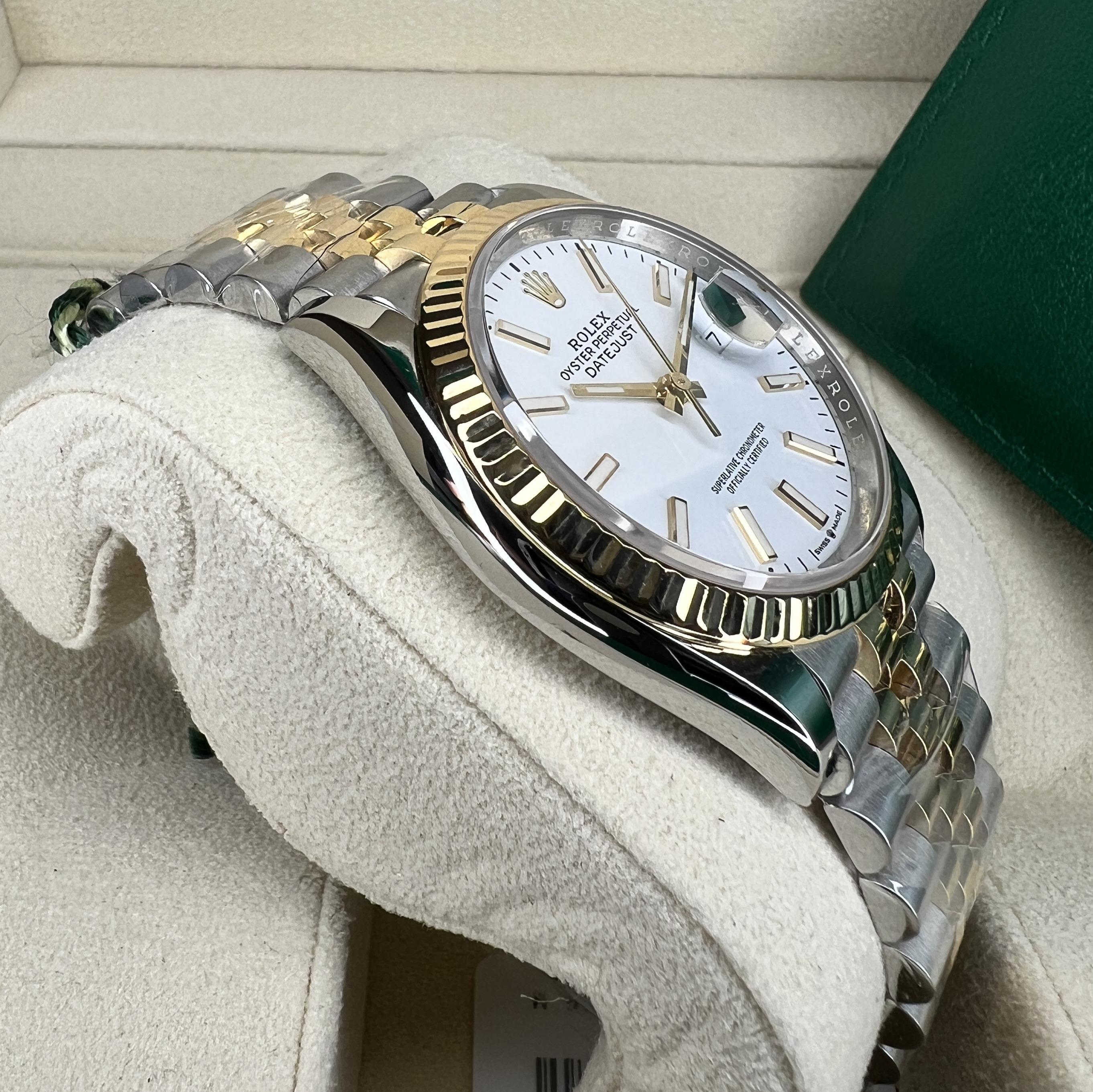 Rolex Datejust 36 Two-Tone Fluted / White / Jubilee 126233