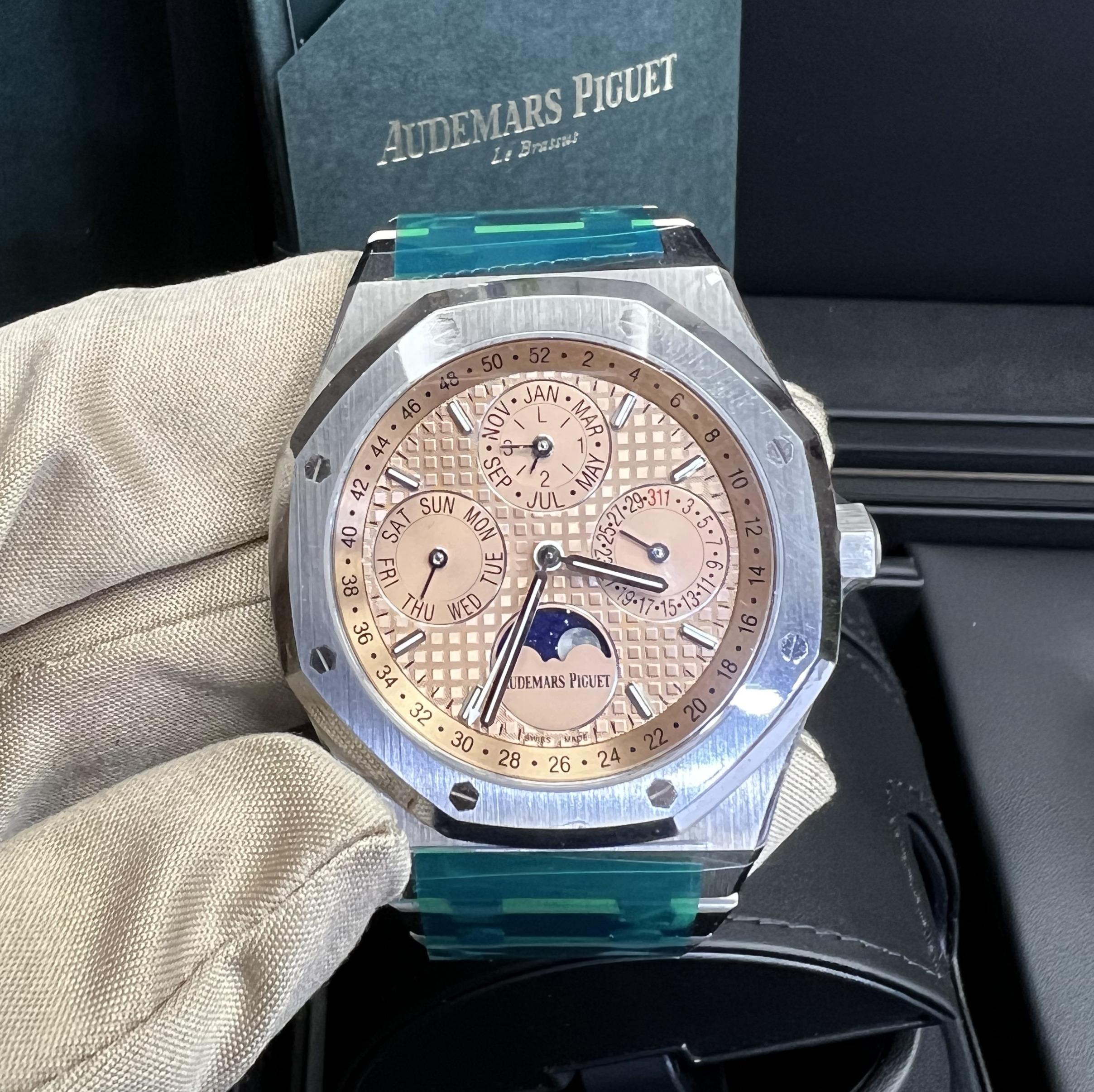 25820PT.OO.0944PT.04 Audemars Piguet Royal Oak Perpetual Platinum