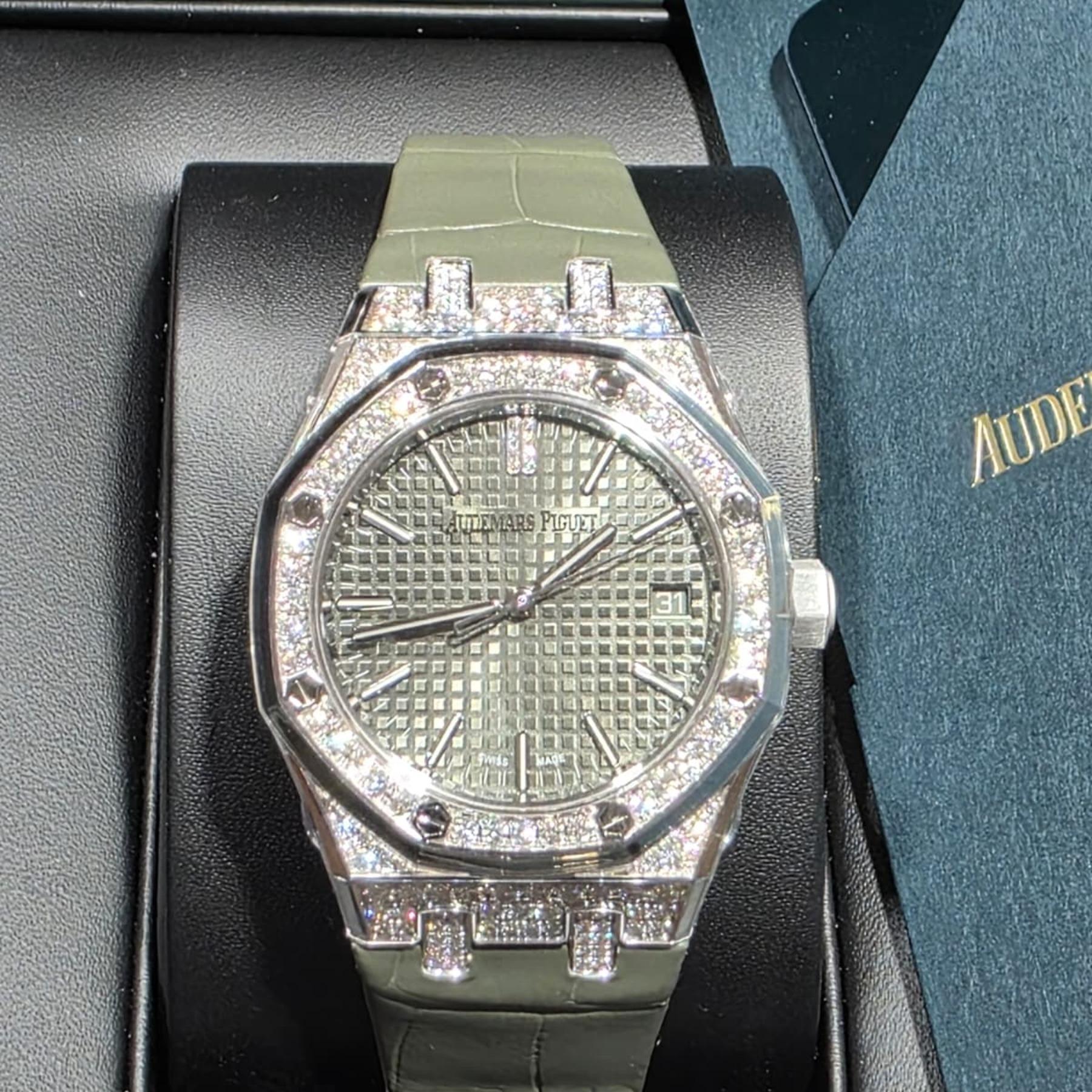 Audemars Piguet Royal Oak Selfwinding 37 White Gold - Diamond
