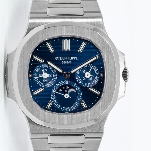 Patek Philippe Nautilus Perpetual Calendar White Gold / Blue | 40mm | 5740/1G-001 | 2021 | Unworn