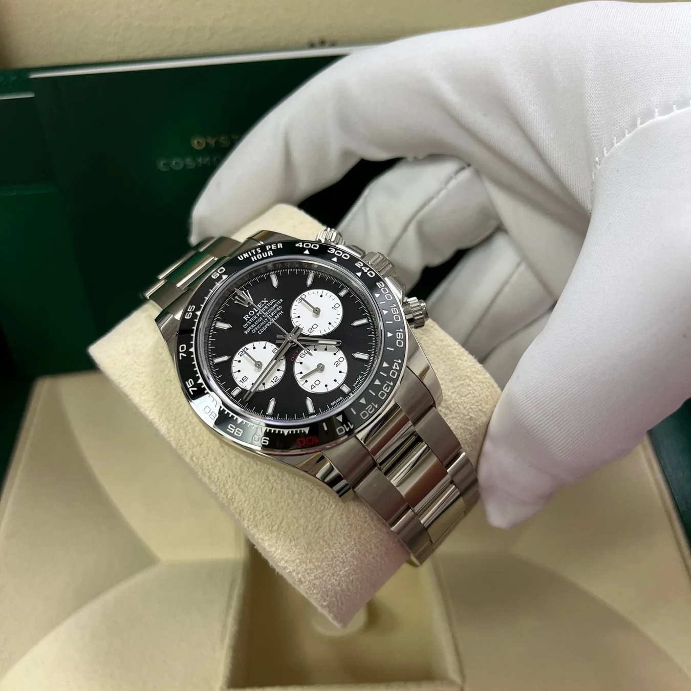 Rolex Daytona 40 White Gold - Le Mans 100th Anniversary Rolex Daytona 40 White Gold - Le Mans 100th Anniversary