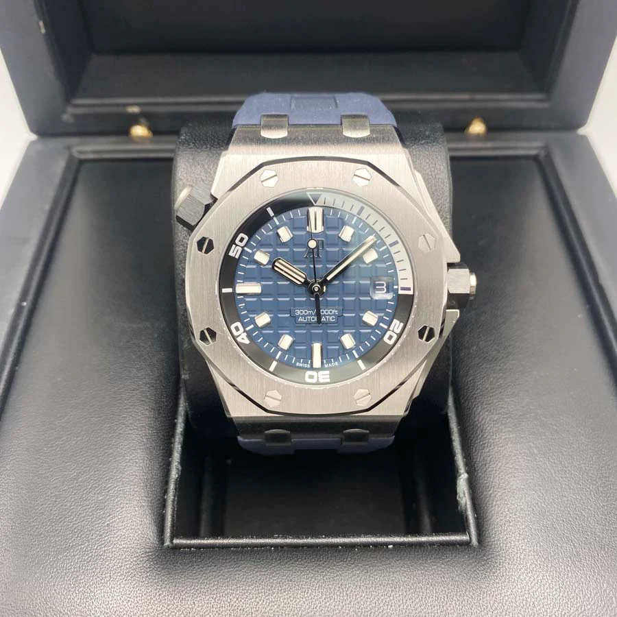 Unworn 2022 Audemars Piguet Royal Oak Offshore Diver Grey 15720ST