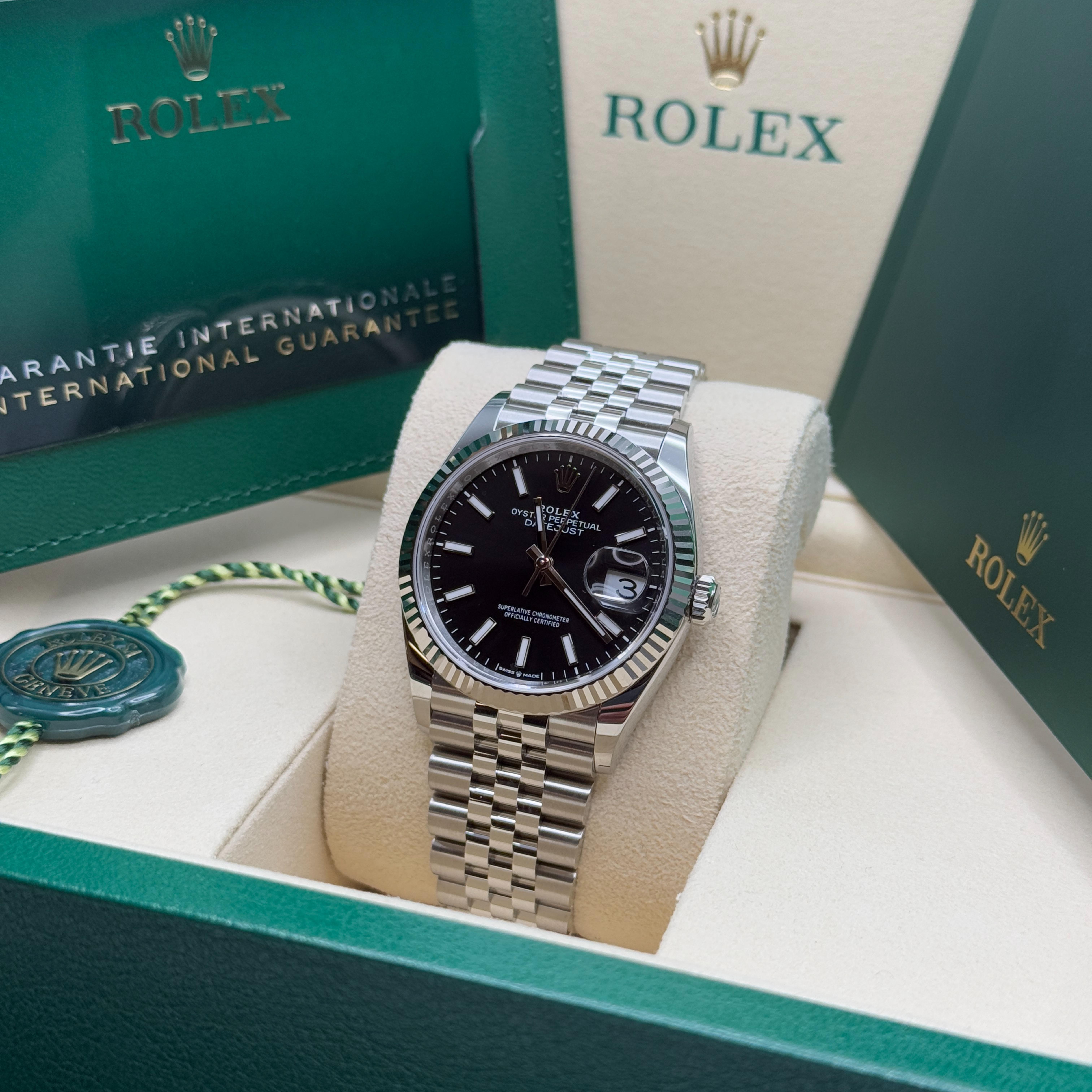 Rolex Datejust 36 Fluted / Black / Jubilee 126234-0015