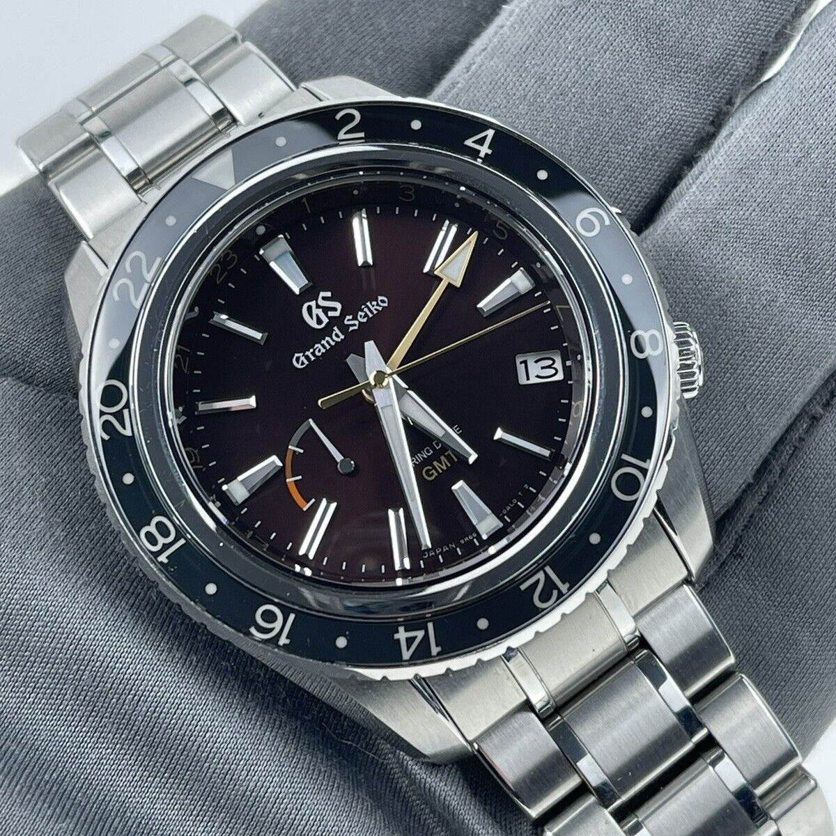 2019 Grand Seiko Spring Drive GMT - Limited to 600 Pieces SBGE245 | Bezel