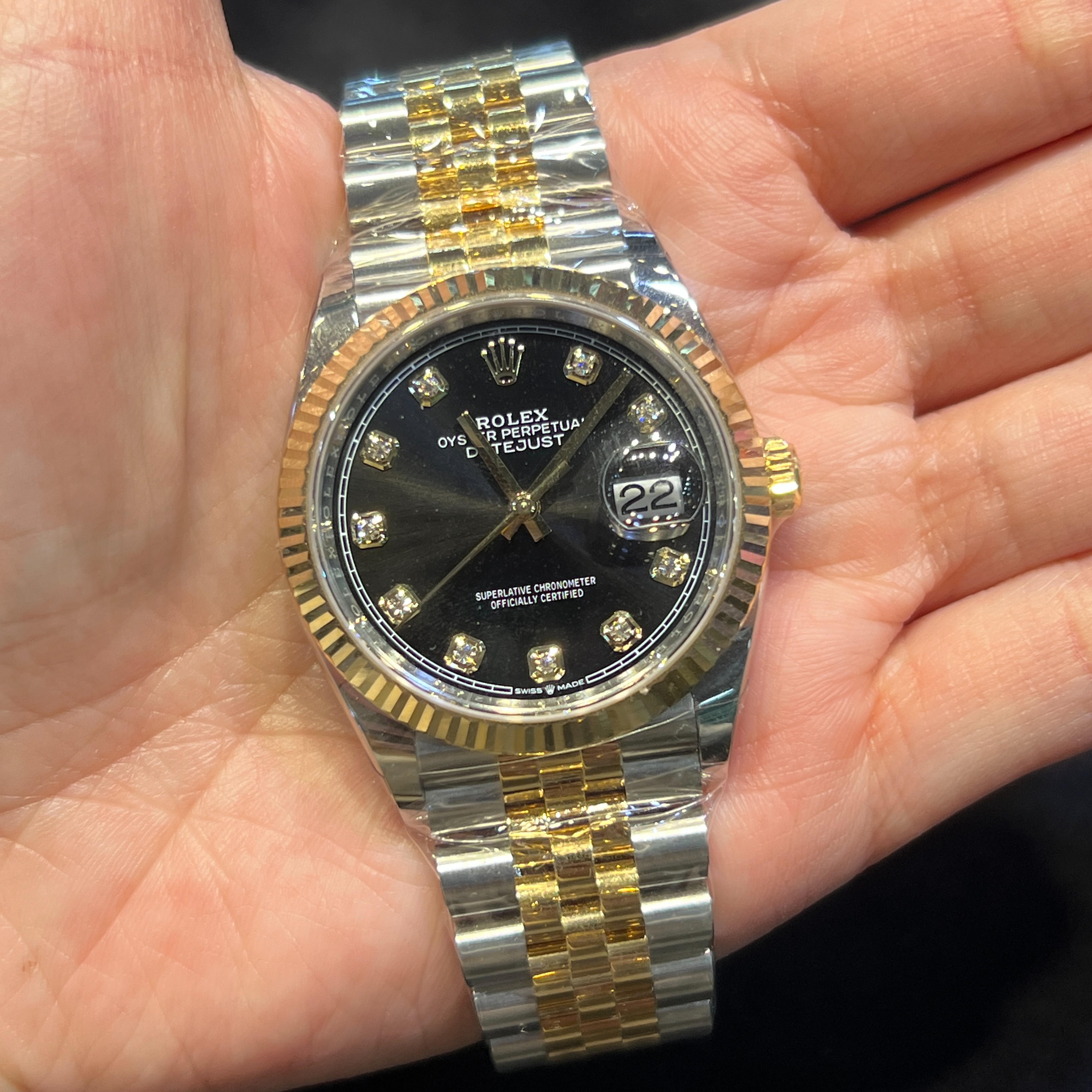Rolex Datejust 36 Two-Tone Fluted / White / Jubilee 126233