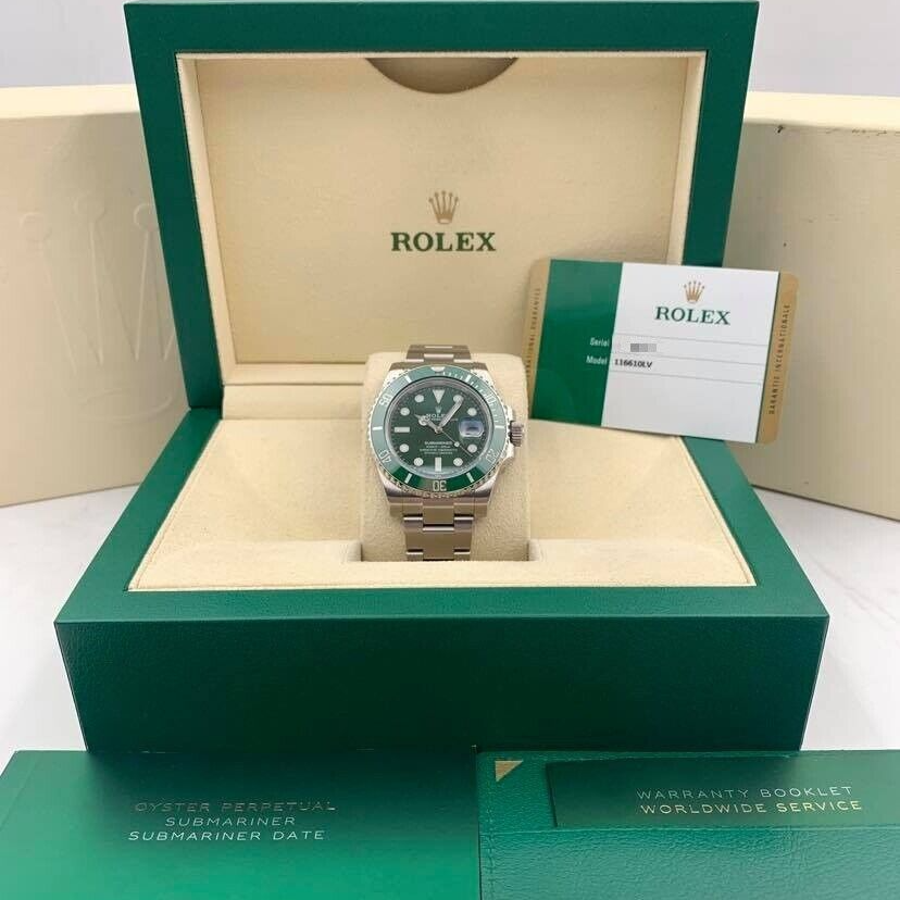 35559: Rolex Submariner Hulk, Ref. 116610LV, 2019 Full Set