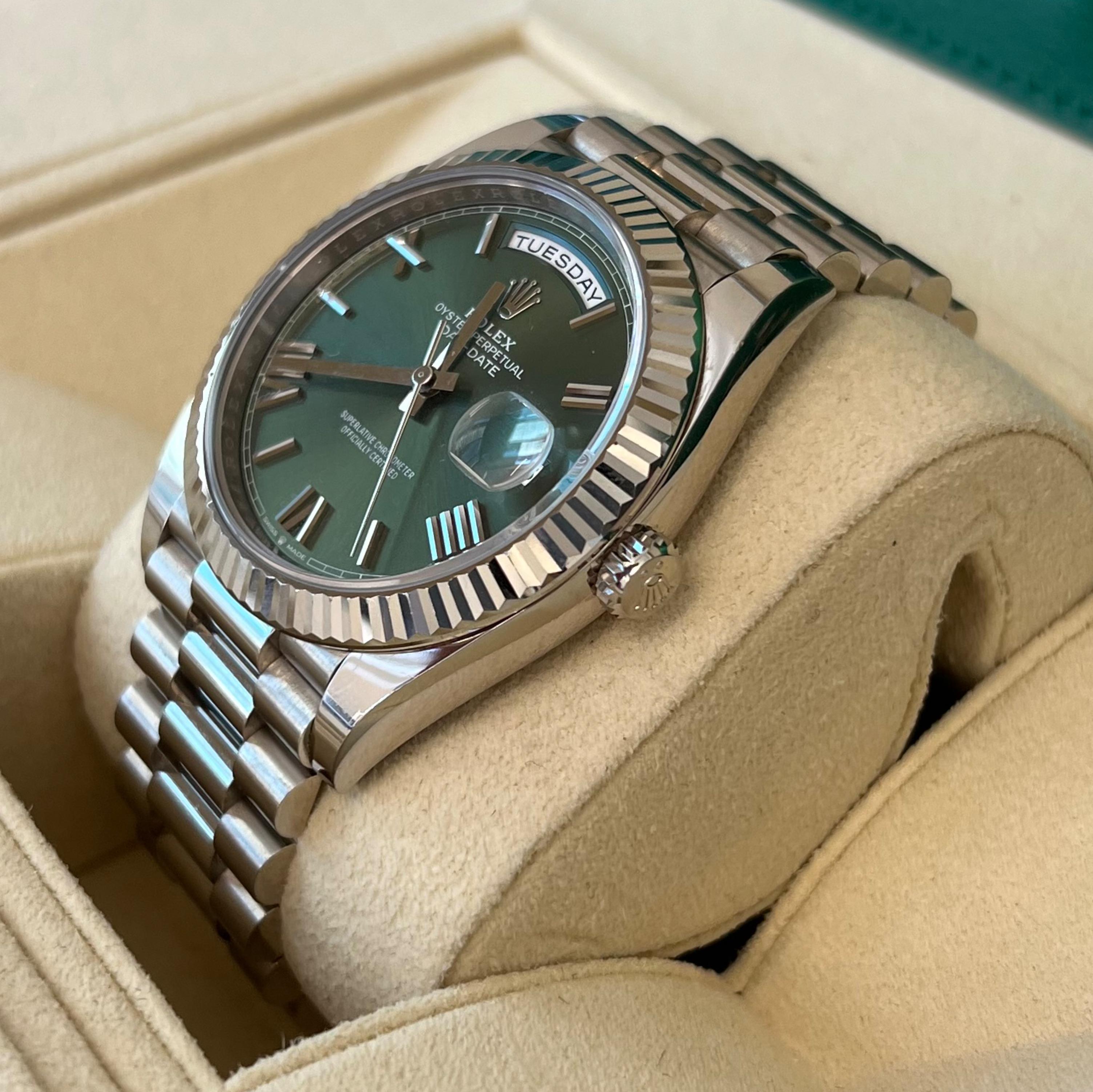 Rolex Day Date 40 White Gold Fluted Olive Green Roman 228239 0033 Watches Bezel