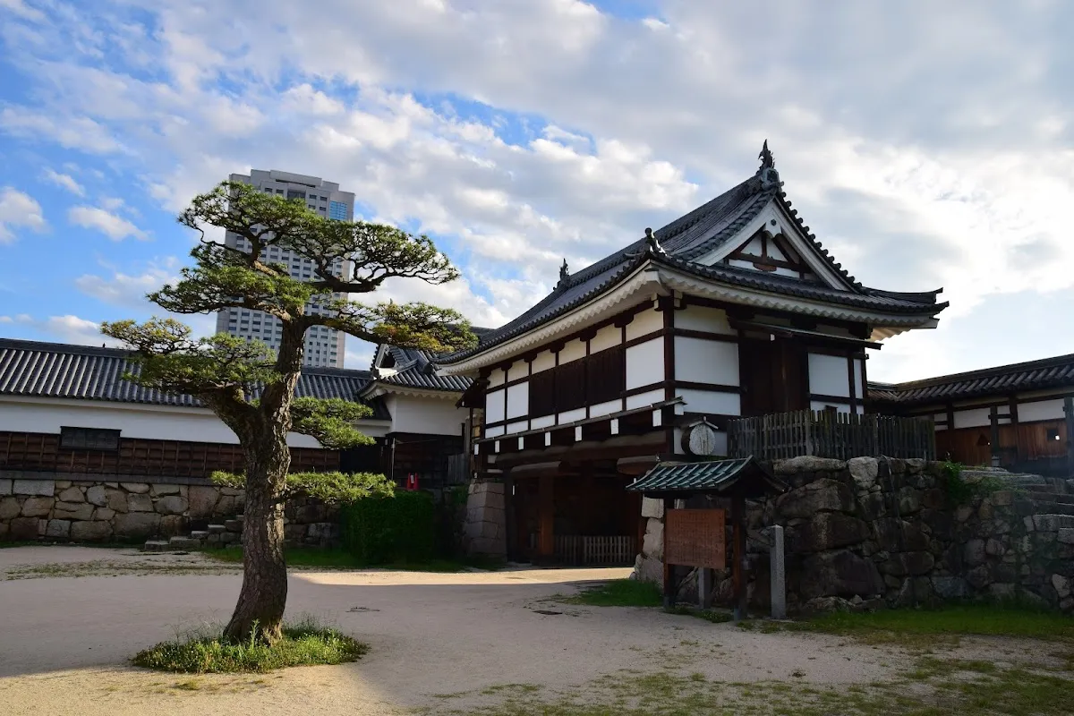 Hiroshima Castle 10