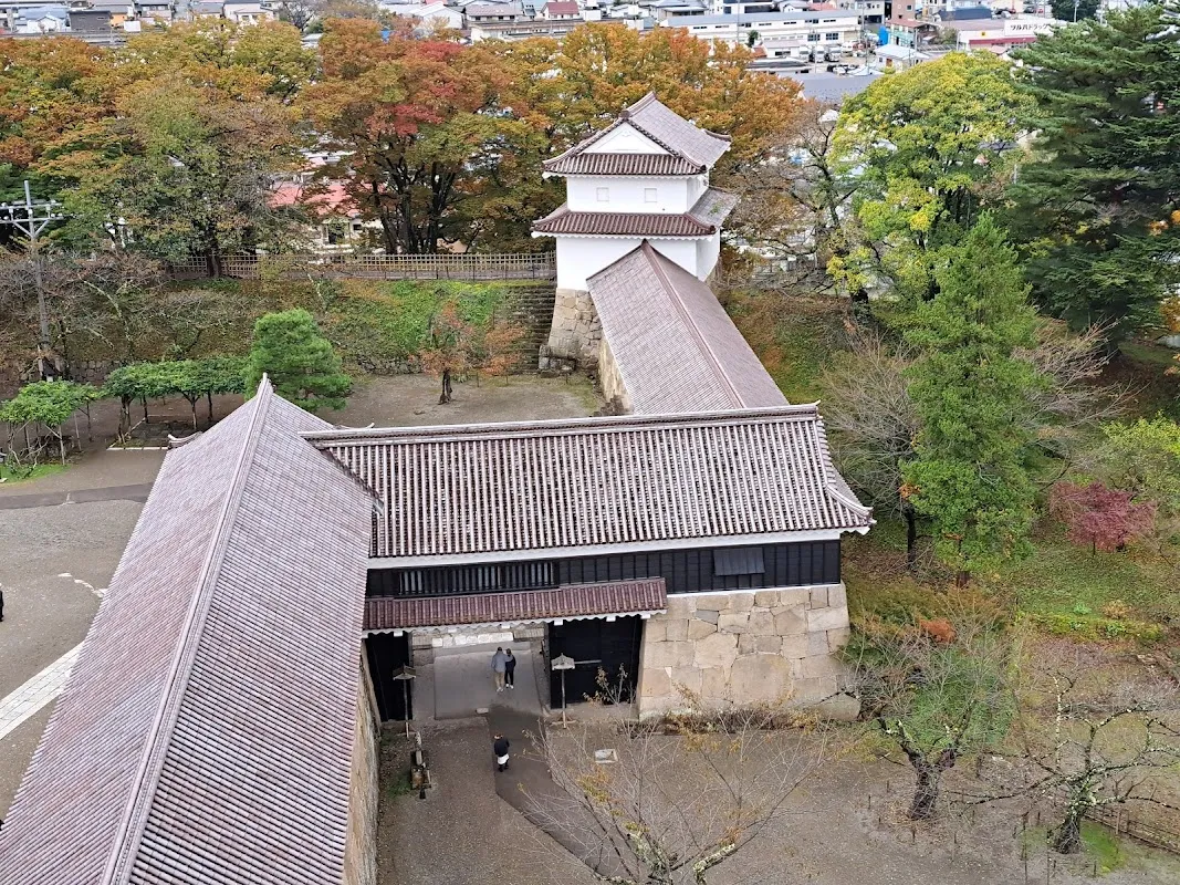 鶴ヶ城 3