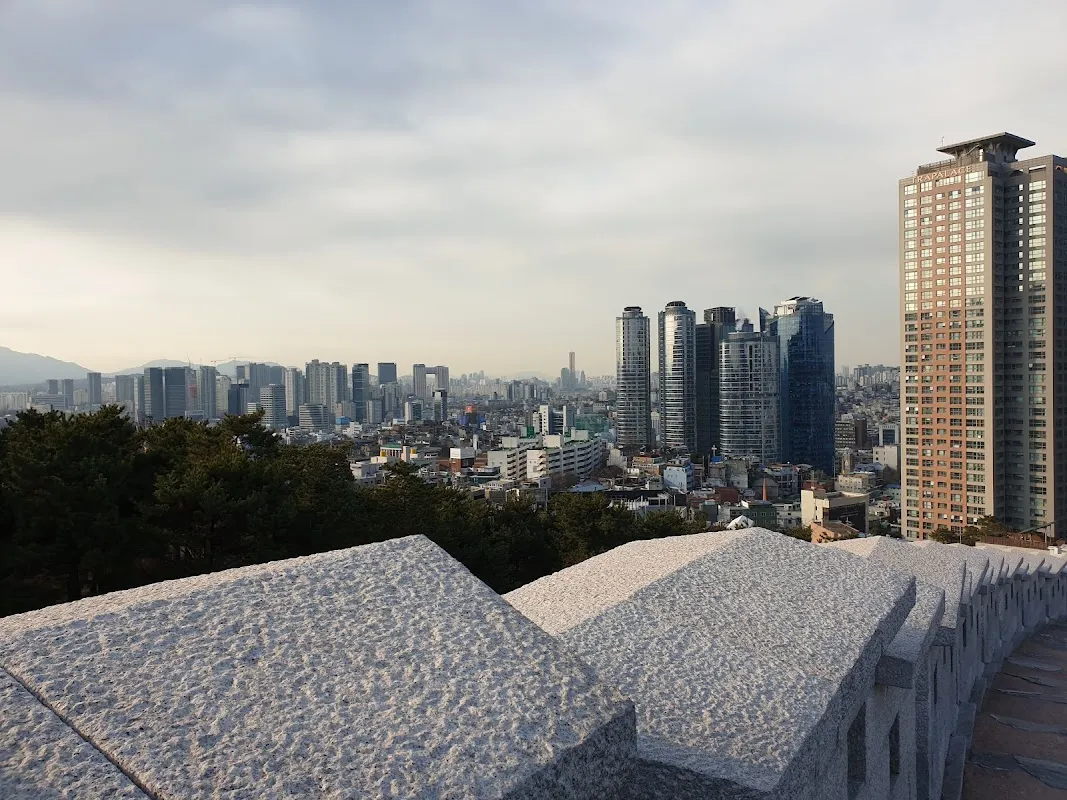 Namsan Baekbeom Square 3