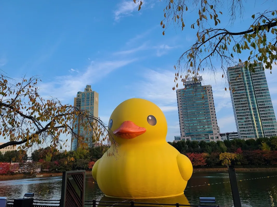 Seokchon Lake Park 6
