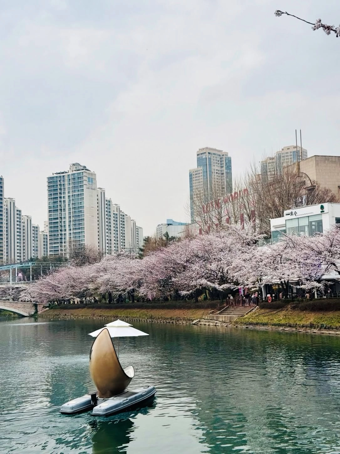 Seokchon Lake Park 7