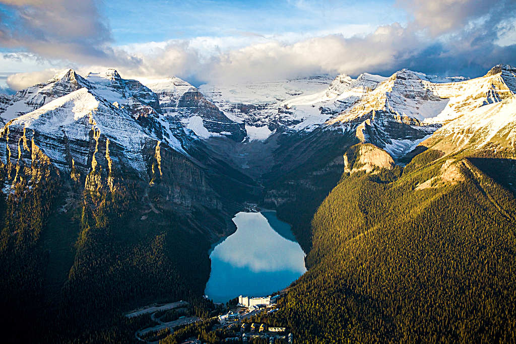 Explore Lake Louise