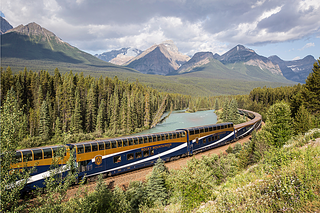 Rocky Mountaineer Train - Kamloops to Banff