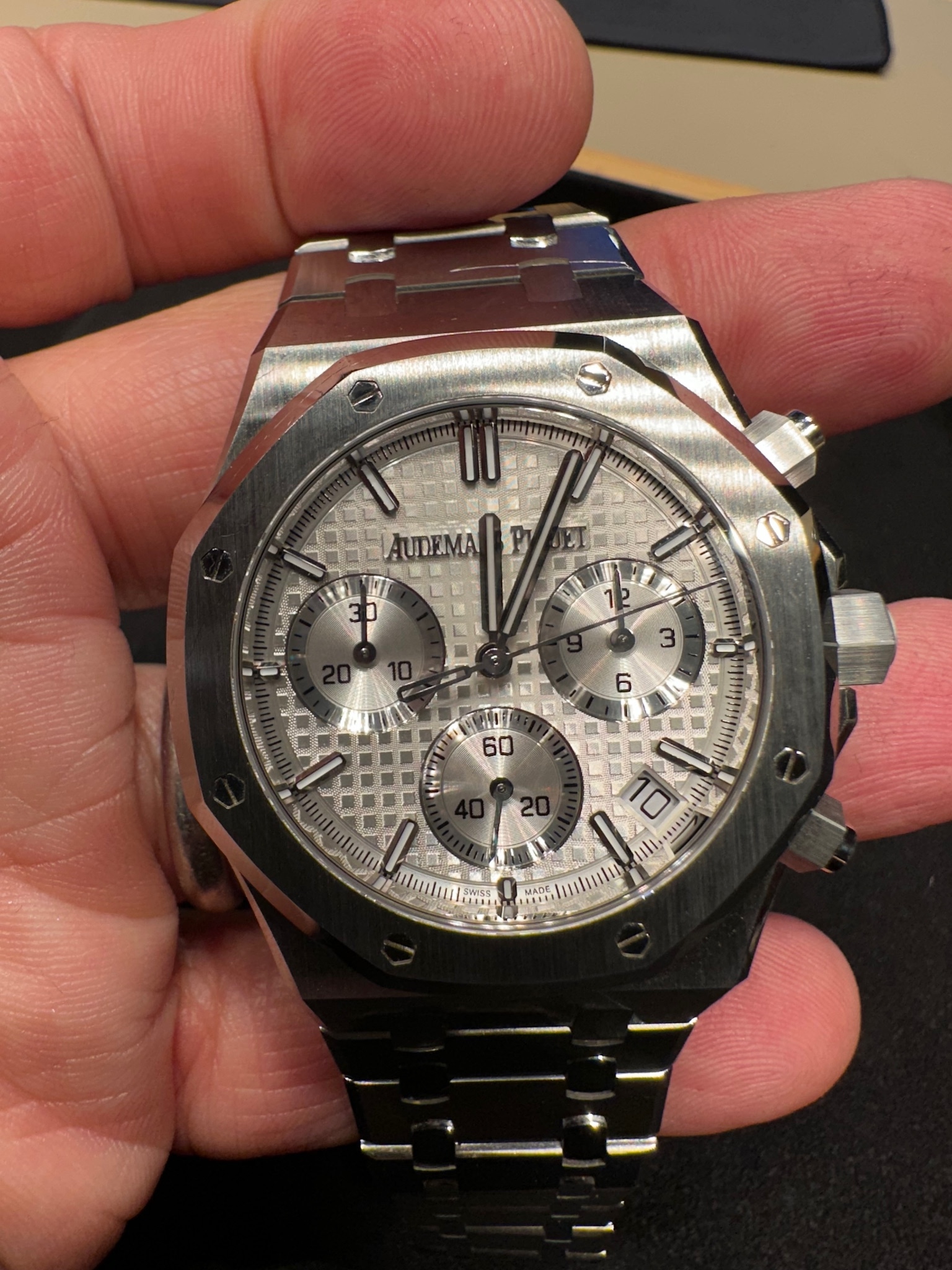 Audemars Piguet - Thoughts on the white ROC 41mm? (The cover pic is ...