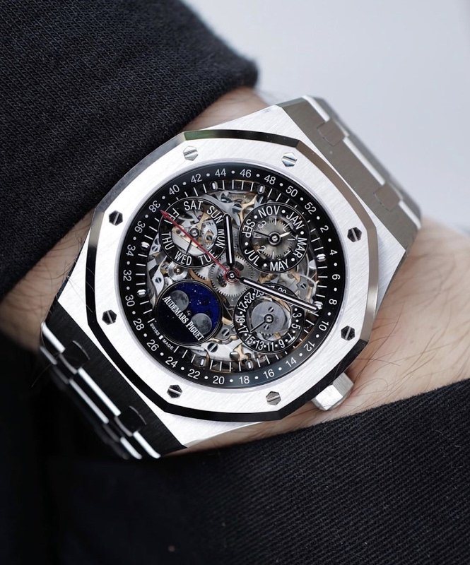 Audemars Piguet Royal Oak Perpetual Calendar: A Platinum Piece Unique