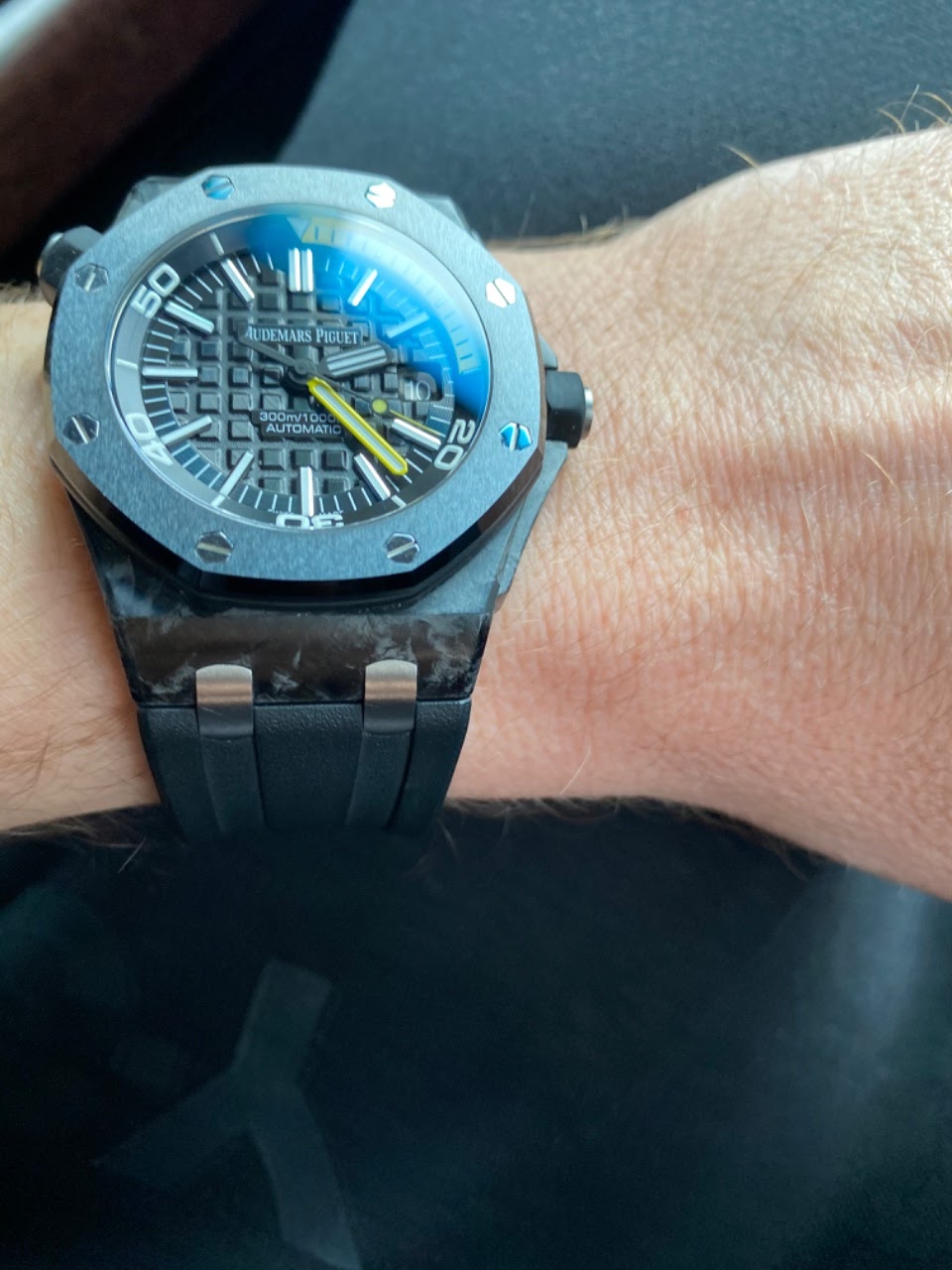 Royal oak offshore sales diver forged carbon