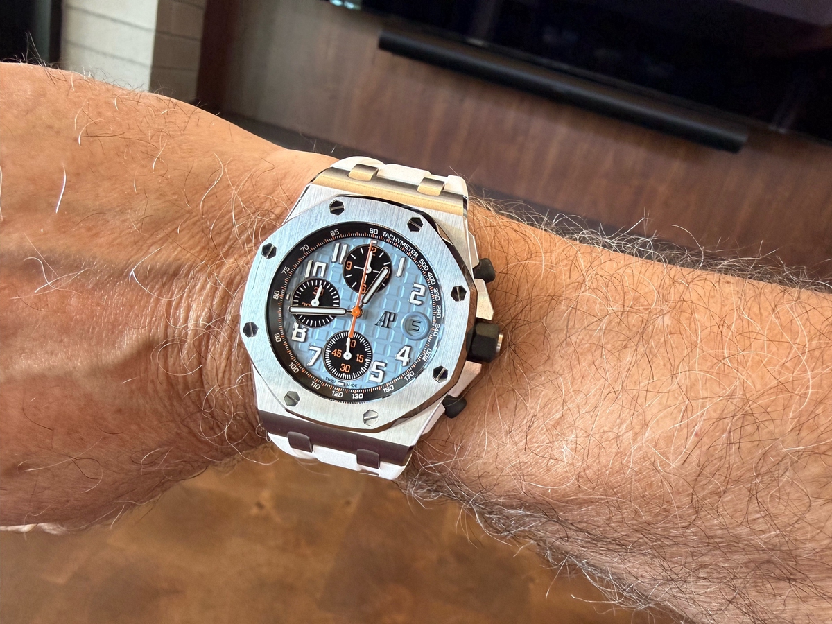 Experience the elegance of Audemars Piguet Royal Oak Offshore ...