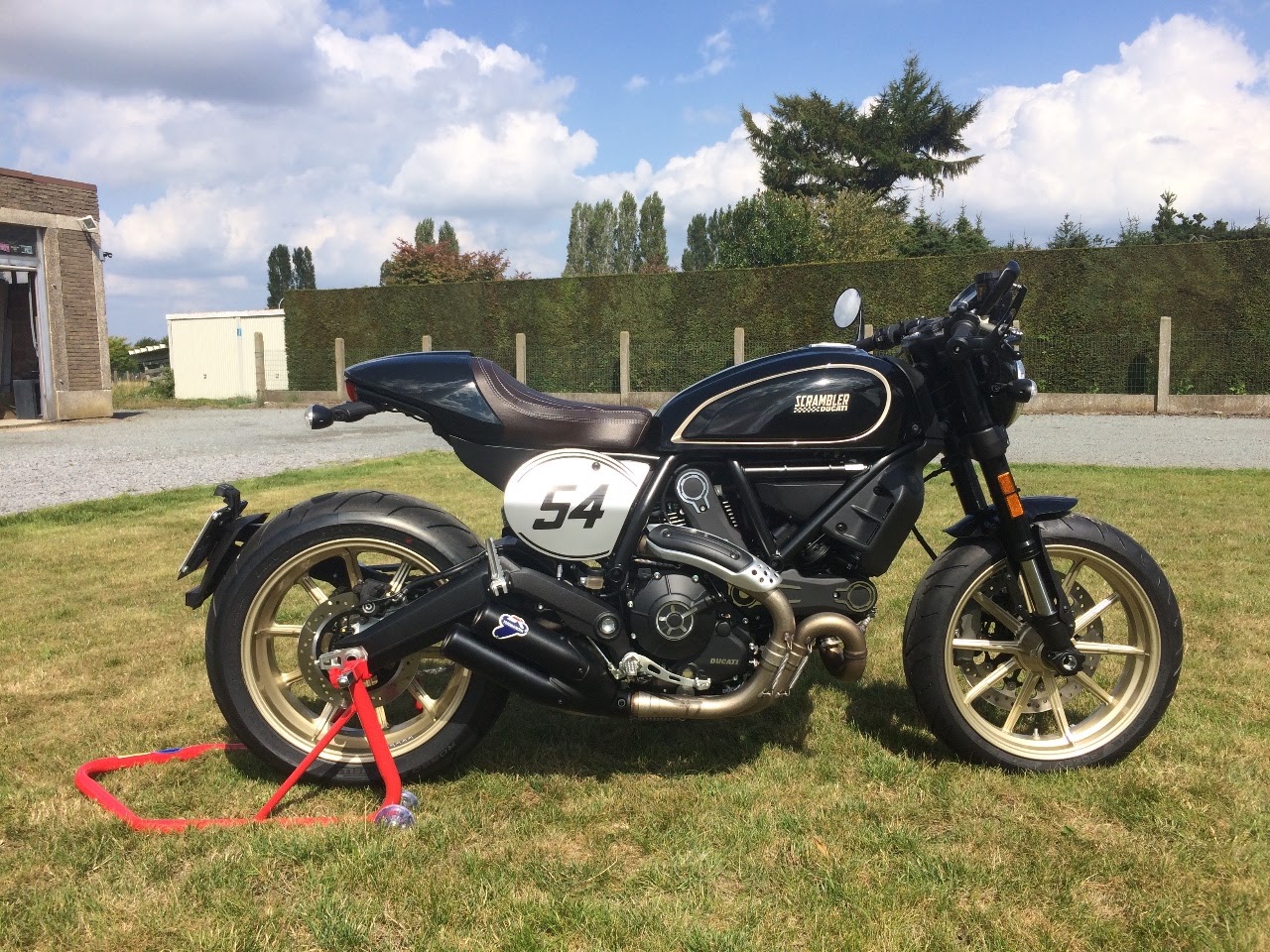 cbr 600 scrambler