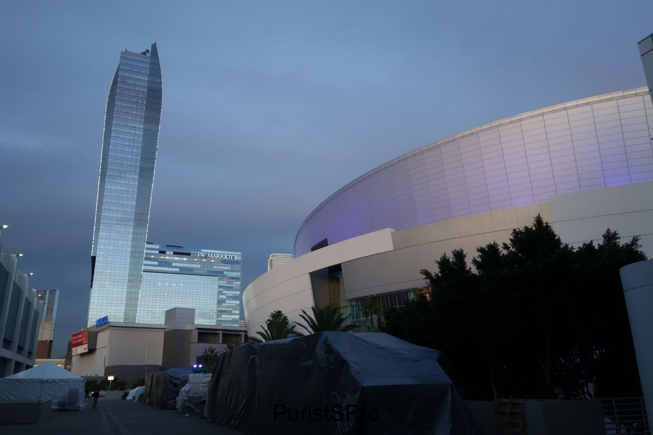 LA LIVE and STAPLES CENTER Near the Convention Center