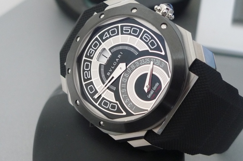 Live pics of a super cool piece - Bulgari Gerald Genta Octo Bi-retro Steel  Ceramic