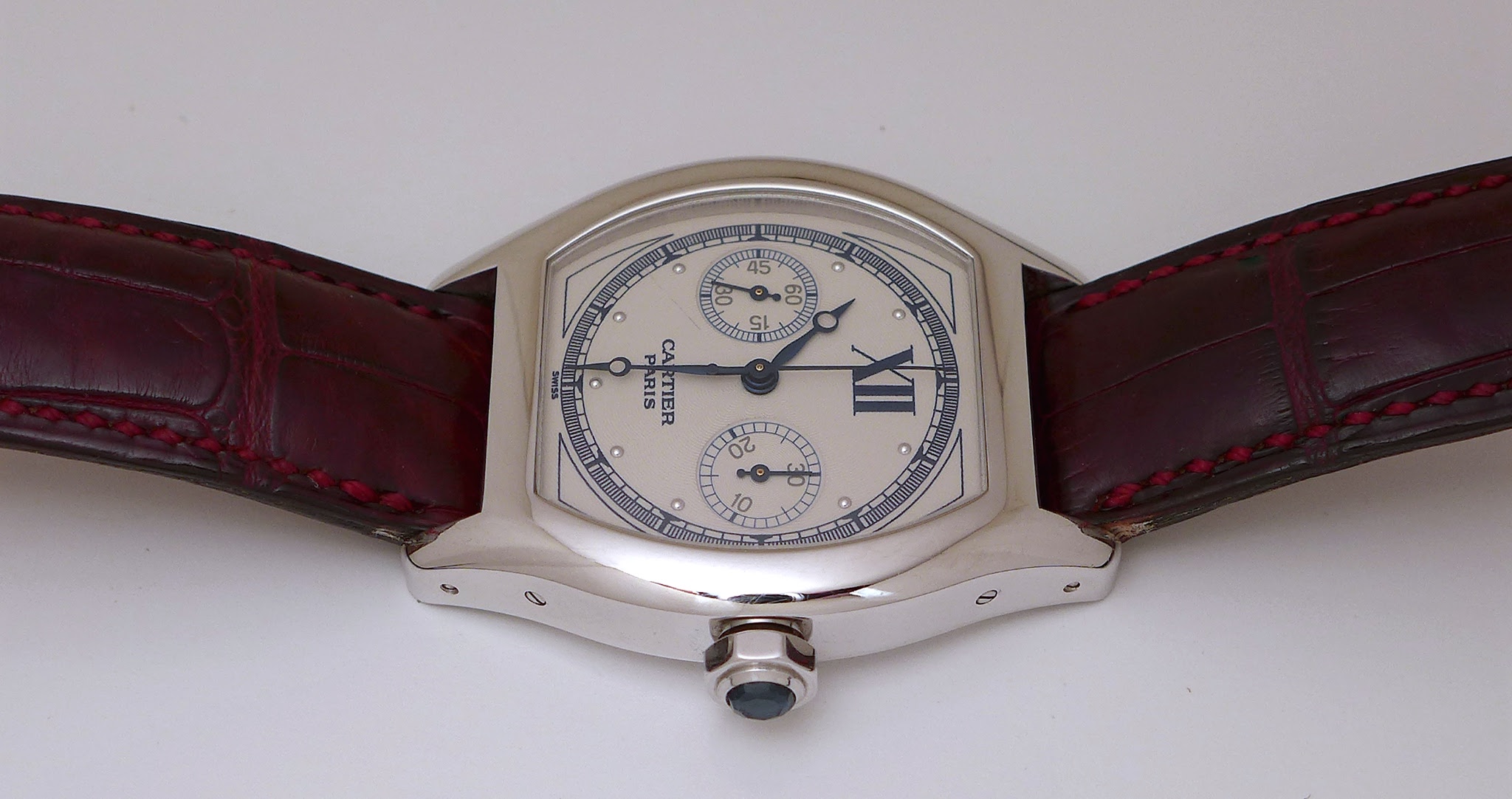 Cartier - Cartier Tortue Monopoussoir Chronograph, White Gold.