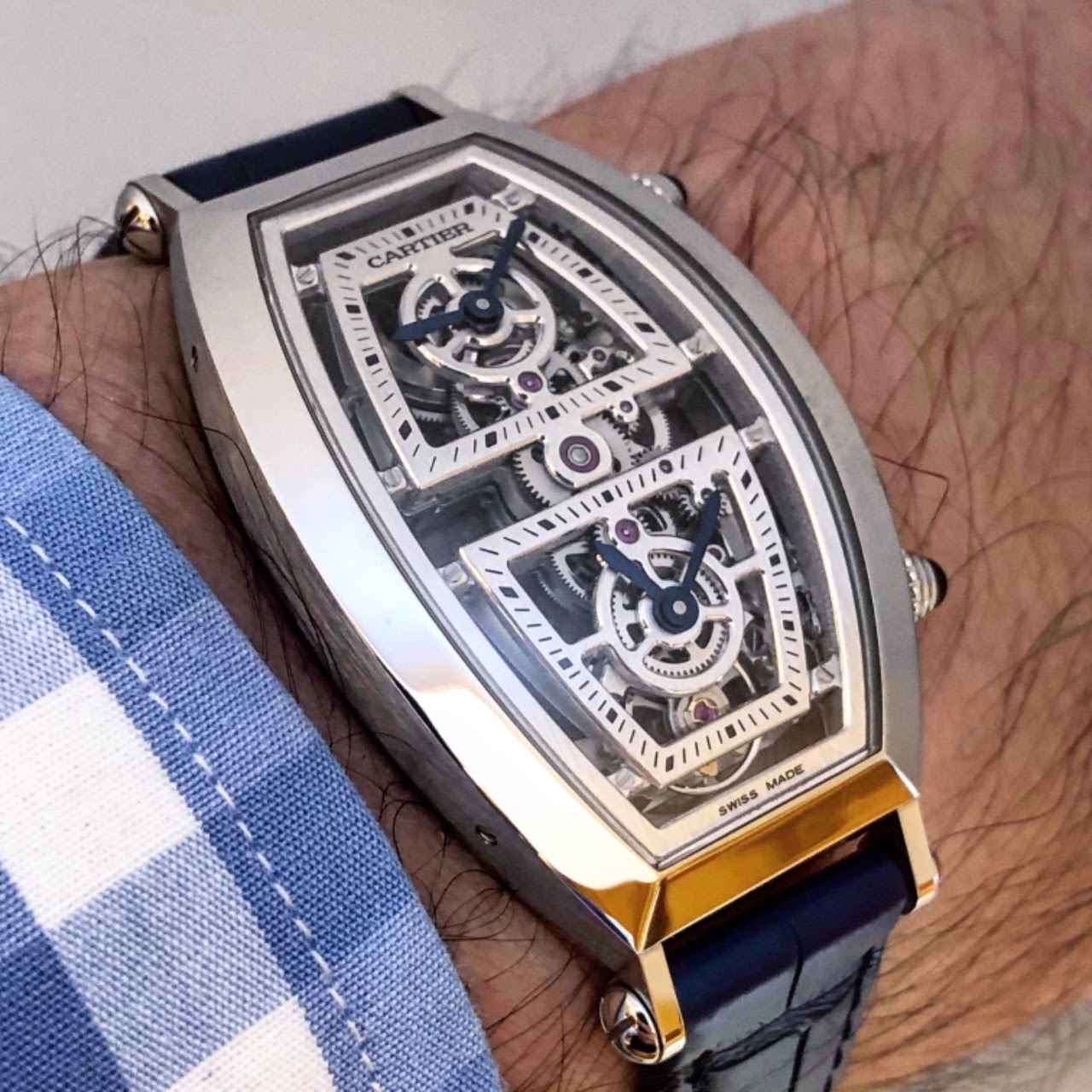 cartier tonneau dual time