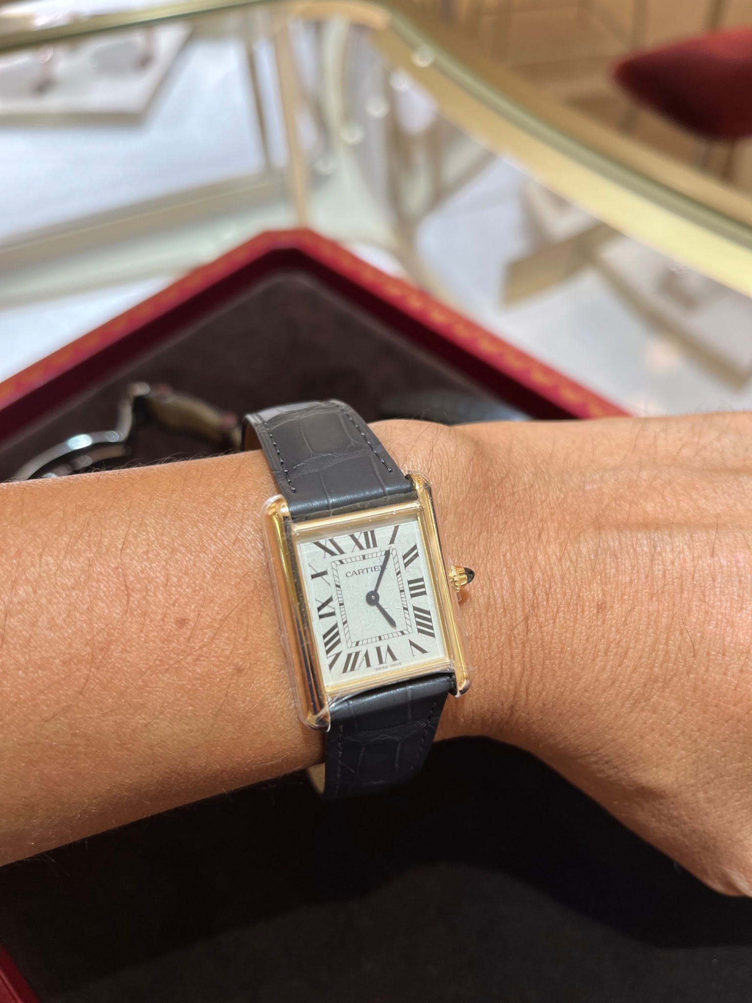 Differences Between A Cartier Santos And Cartier Tank