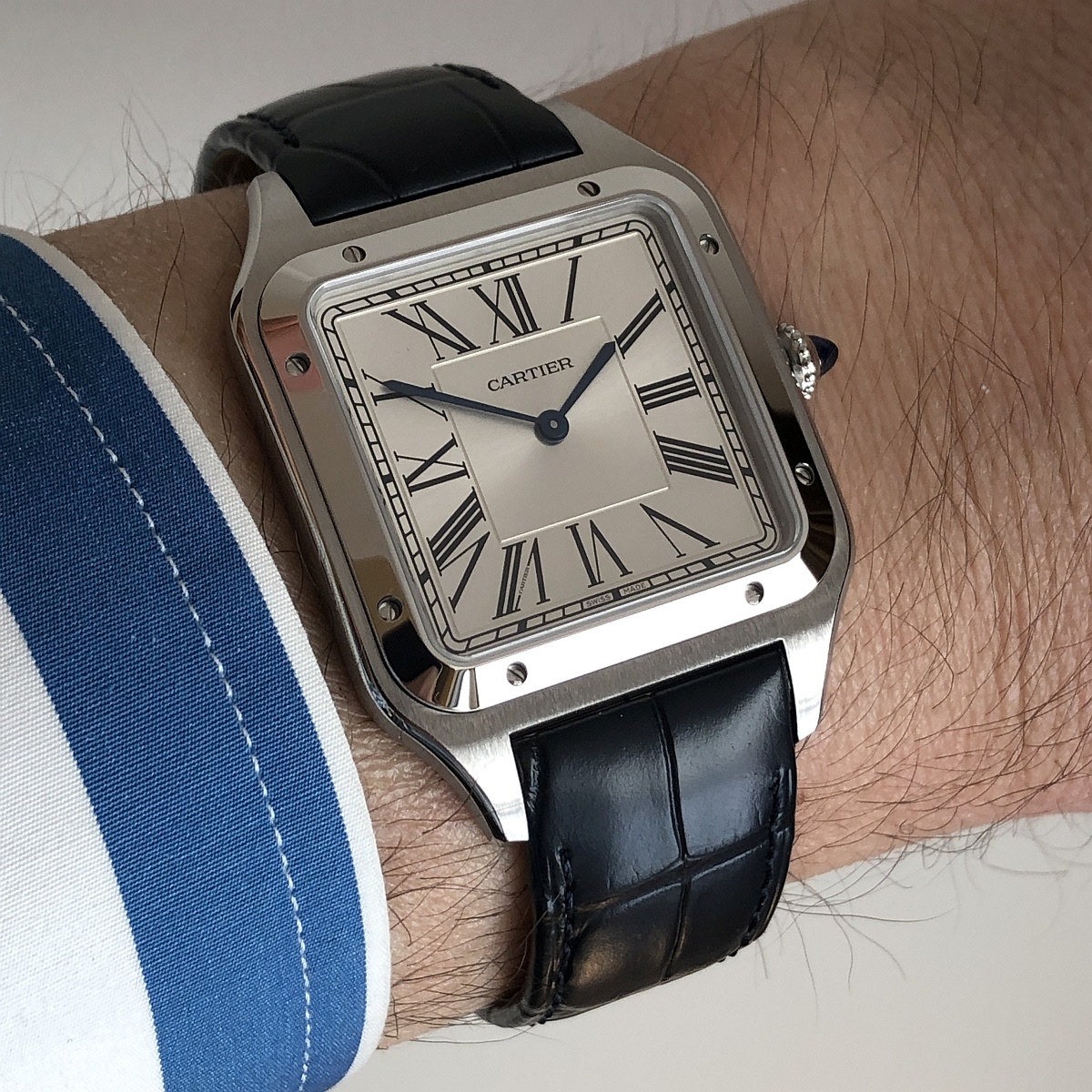 Hands on review of the Cartier Santos-Dumont XL in steel