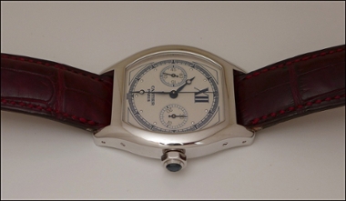 Cartier - Cartier Tortue Monopusher Chronograph in White Gold. A Candy.