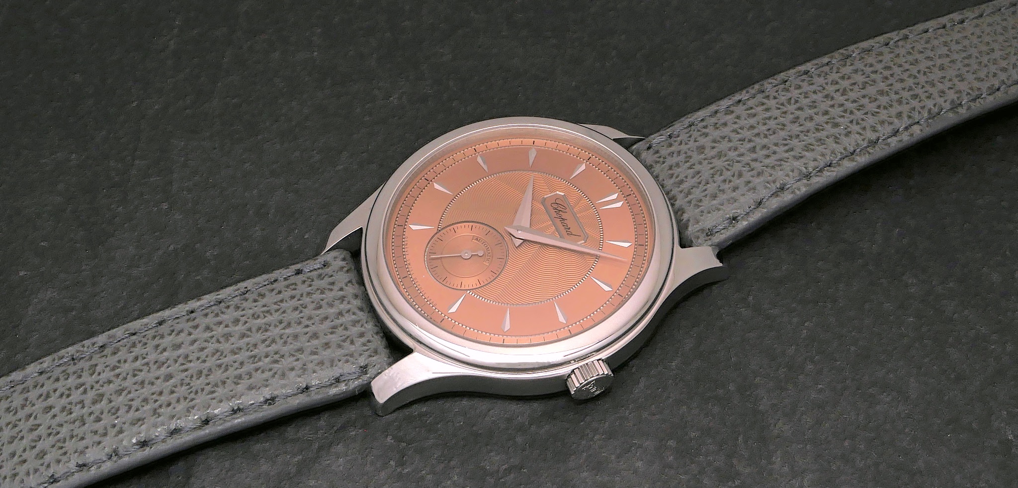 Recalling a '90s Original, Chopard Introduces the L.U.C 1860 in Salmon