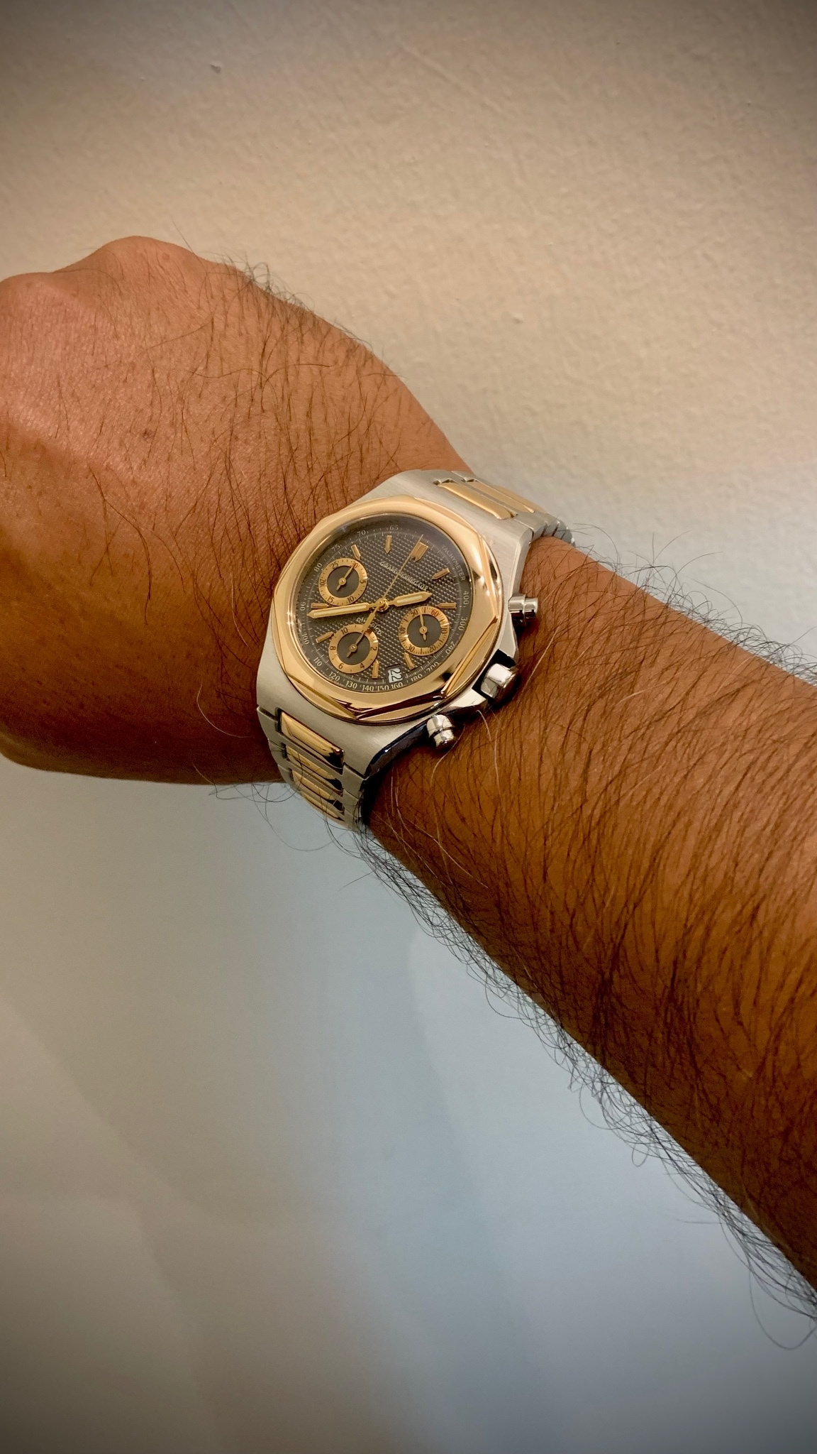 Girard Perregaux Laureato Olimpico grey dial 2 tone