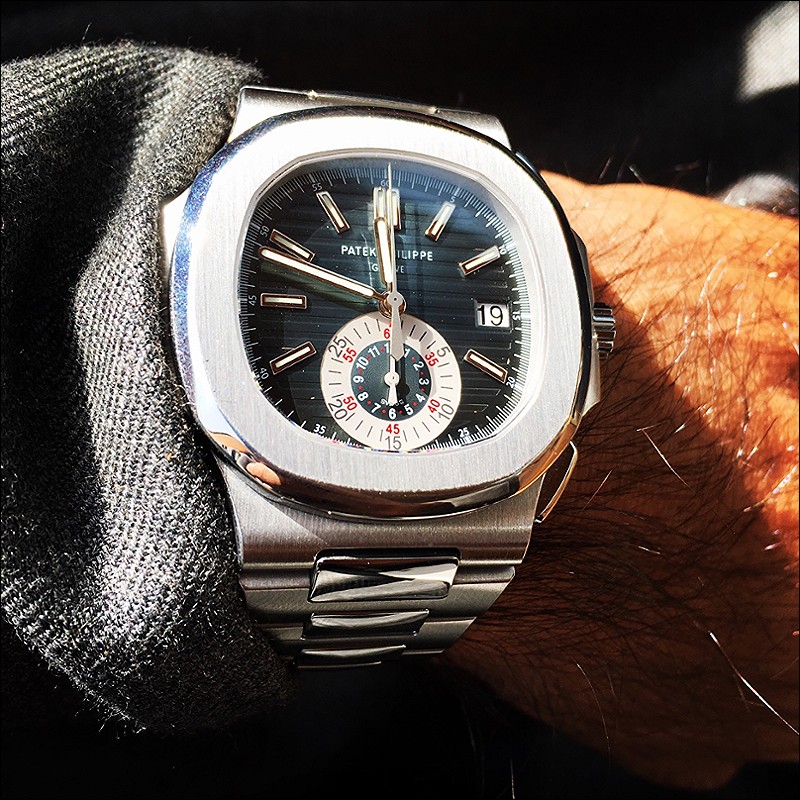 Crispy sun light and the 5980 | Patek Philippe | WatchProSite