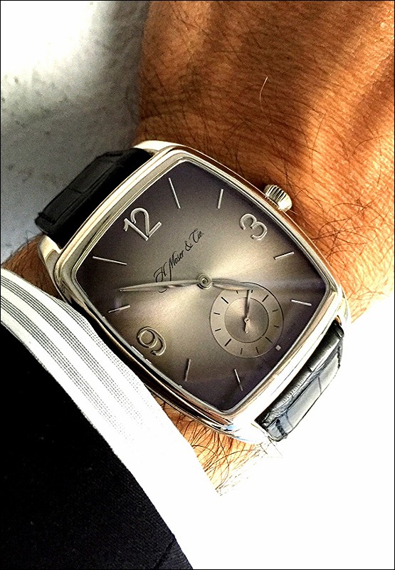 H. Moser & Cie. Henry Double Hairspring Fumé Dial