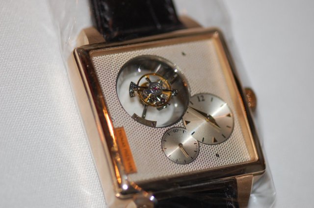 The single axis tourbillon