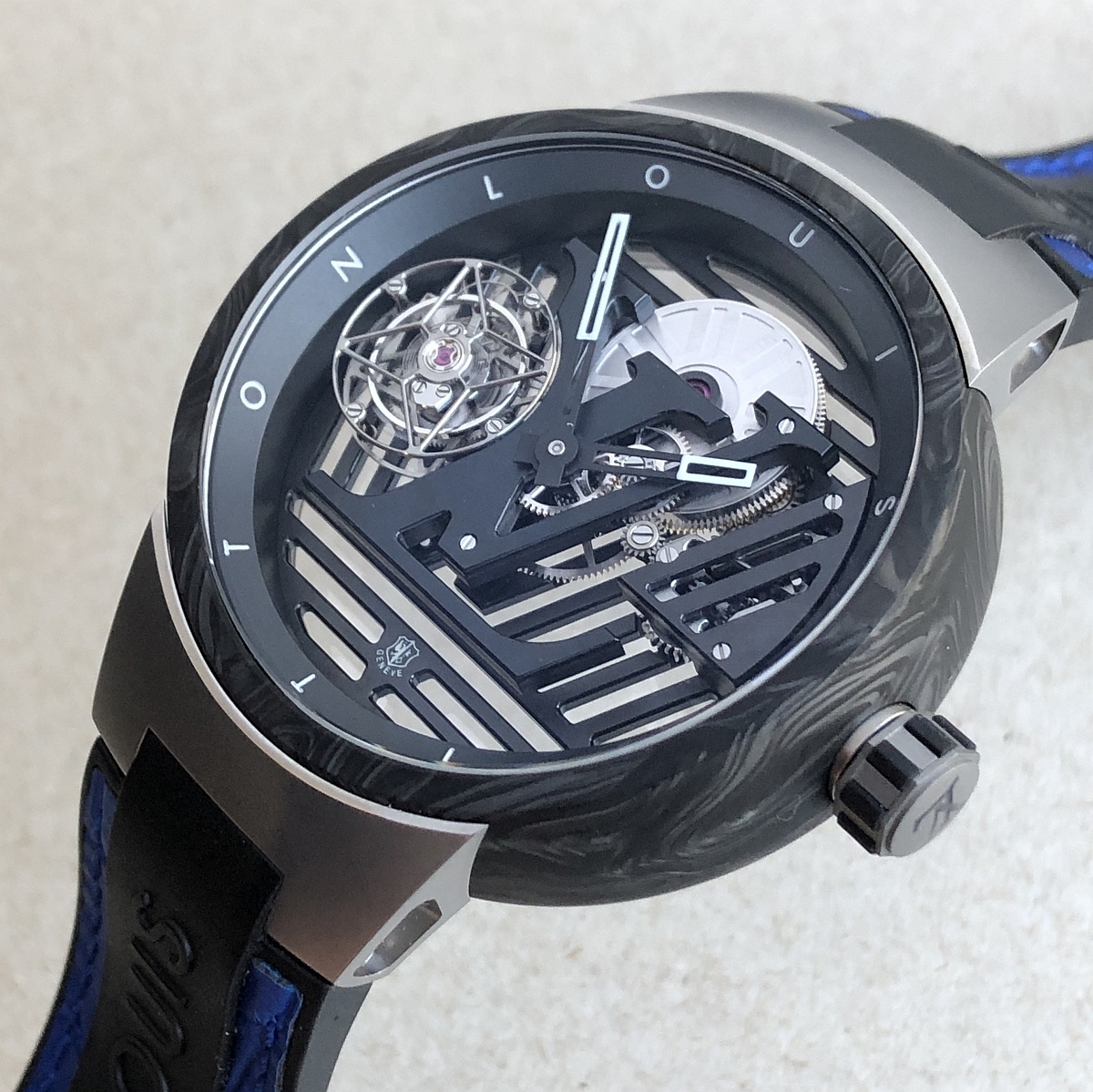 Tambour Curve GMT Flying Tourbillon Watch