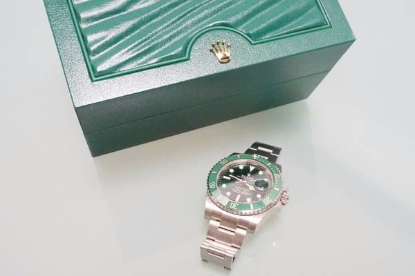 FS: Rolex 116610LV Submariner Hulk