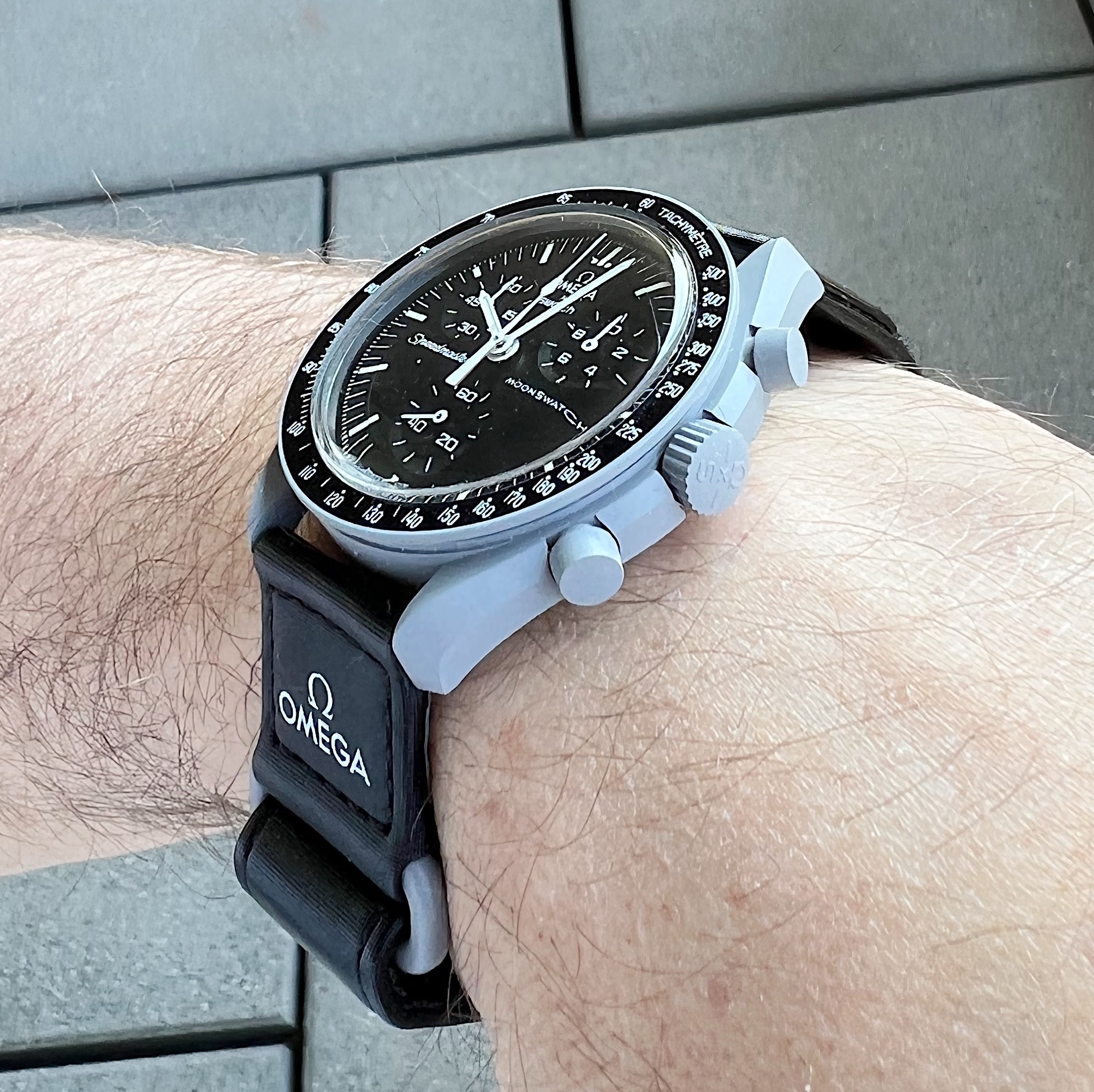 Omega - Rocking the MoonSwatch today