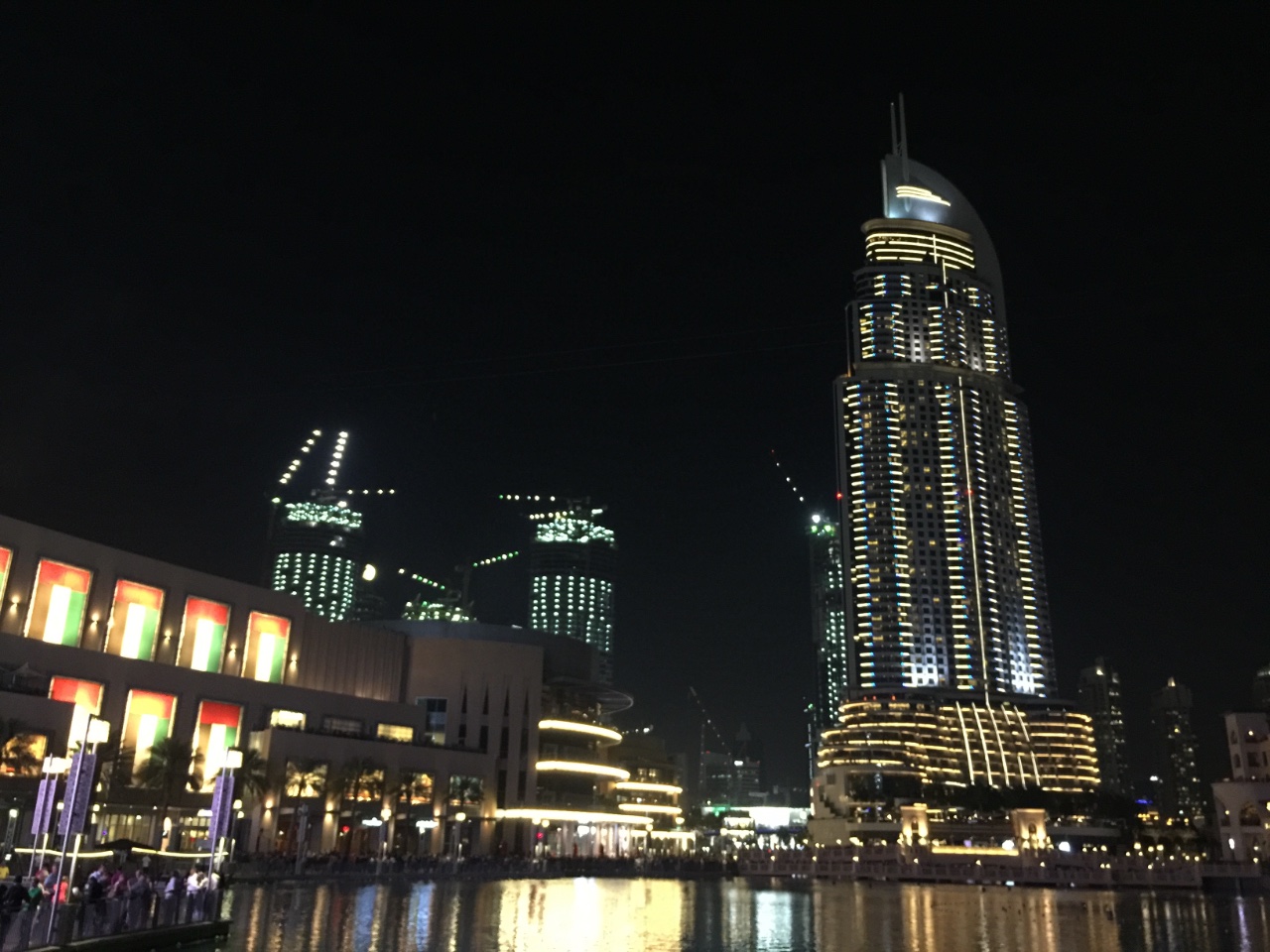 Dubai Mall and the Address Hotel. I think I will stay there next time, view fountain and Burj Khalifa