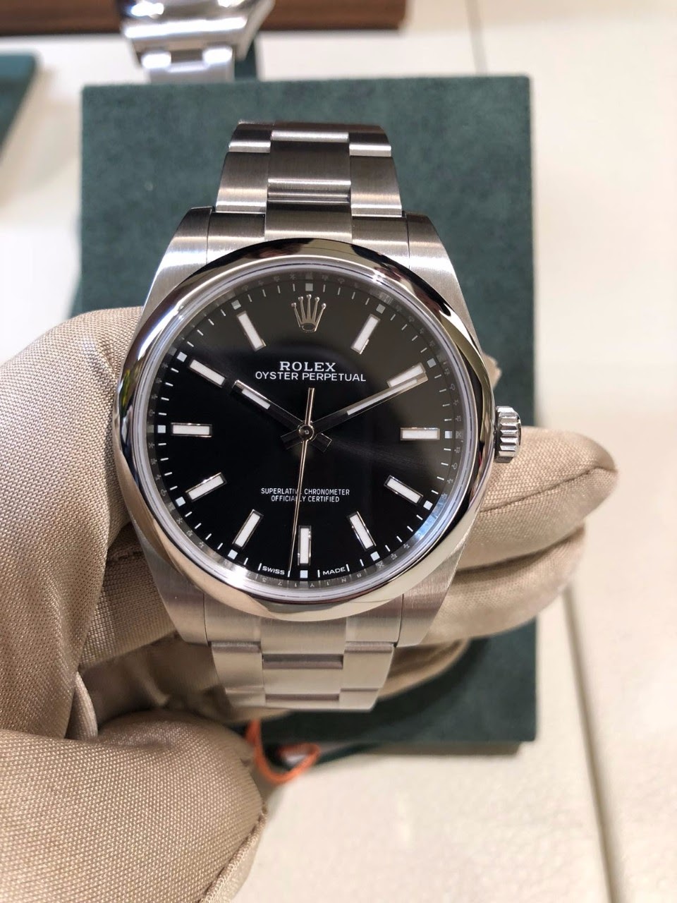 oyster perpetual black 39