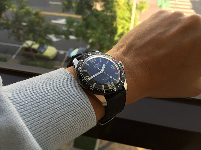 Horological Meandering Desk diving with the Oris Divers 65