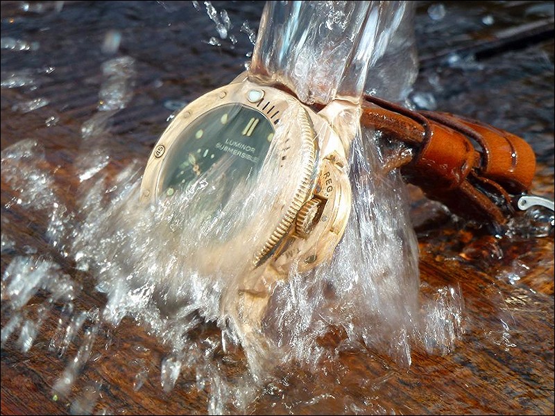 From ch9698: A little shower for the hot Panerai Bronzo